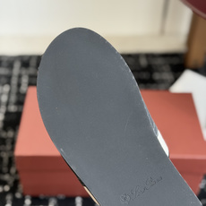 东莞代购级LPLoro Piana 顶级正品级高版早春季款 凉拖 购买原版1:1复制于1924年4月24 东莞代购级LPLoro Piana 顶级正品级高版早春季款 凉拖 购买原版1:1复制于1924年4月24