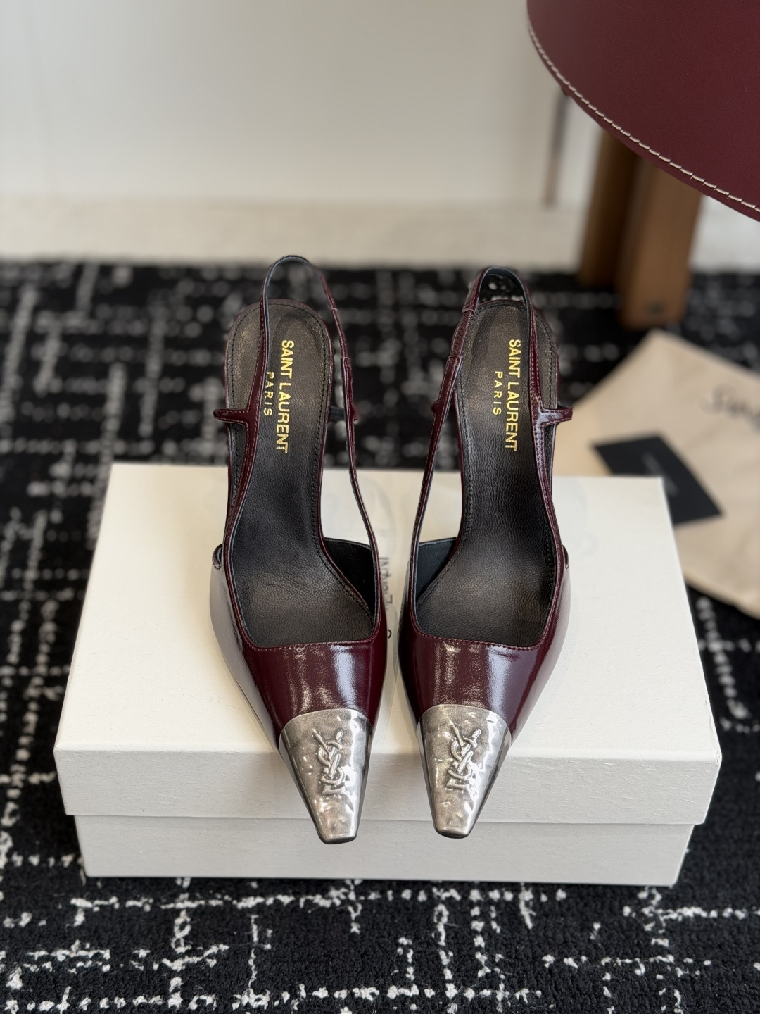 代购级圣罗兰Saint Lauren* 26ss新品 铁头 方头 YSL饰扣优雅大气高跟Ysl走秀款高跟