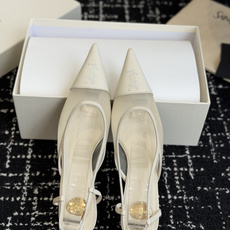 代购级YSL 圣罗兰 SAINT LAURENT 26新款凉鞋圣罗兰春夏新款 Melody 细跟 尖头 代购级YSL 圣罗兰 SAINT LAURENT 26新款凉鞋圣罗兰春夏新款 Melody 细跟 尖头