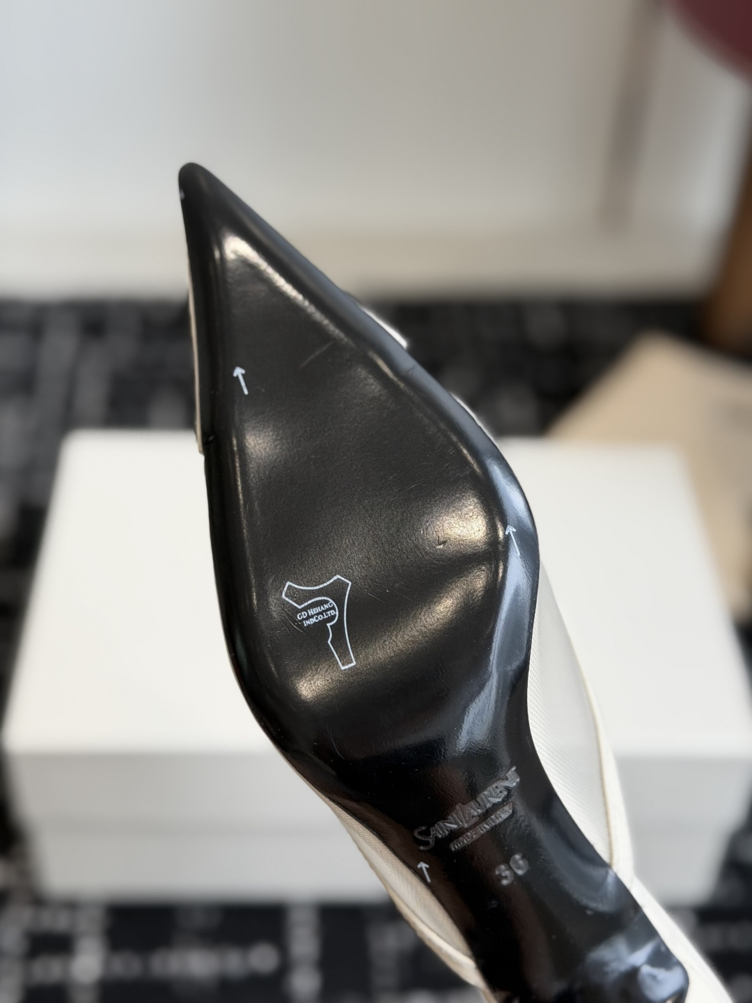 代购级YSL 圣罗兰 SAINT LAURENT 26新款凉脱圣罗兰春夏新款 Melody 细跟 尖头 