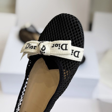 代购级Dior 迪奥2026一眼就想要夏季网面单鞋简单大方‘低调奢华!配上醒目的Chanristian 代购级Dior 迪奥2026一眼就想要夏季网面单鞋简单大方‘低调奢华!配上醒目的Chanristian
