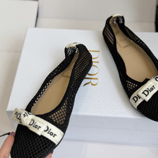 代购级Dior 迪奥2026一眼就想要夏季网面单鞋简单大方‘低调奢华!配上醒目的Chanristian 代购级Dior 迪奥2026一眼就想要夏季网面单鞋简单大方‘低调奢华!配上醒目的Chanristian