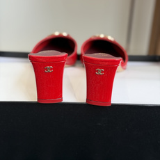 代购级Chanel26ss夏季新款方头漆皮凉鞋自带复古活力感的方头漆皮凉鞋,利落的方头剪裁搭配亮面漆皮鞋 代购级Chanel26ss夏季新款方头漆皮凉鞋自带复古活力感的方头漆皮凉鞋,利落的方头剪裁搭配亮面漆皮鞋