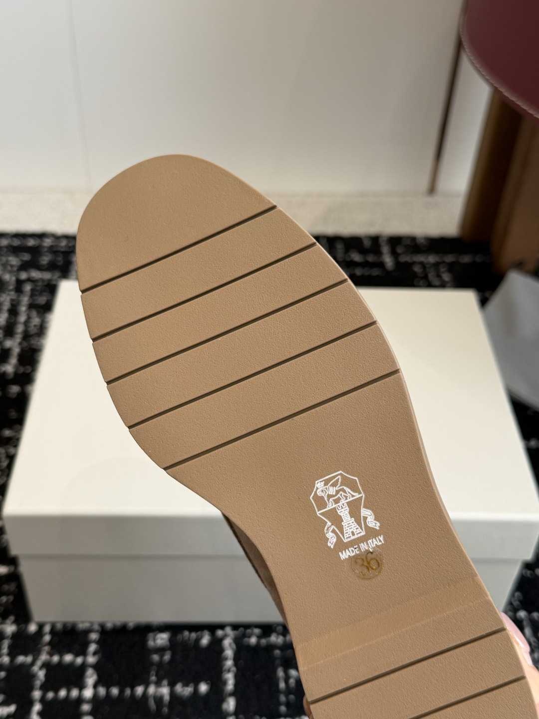 代购级Brunello Cucinelli 26ss 秋冬新款复古乐福鞋‼BC是意大利知名品牌，极简主义