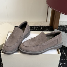 代购级Brunello Cucinelli 26ss 秋冬新款复古乐福鞋‼BC是意大利知名品牌,极简主义 代购级Brunello Cucinelli 26ss 秋冬新款复古乐福鞋‼BC是意大利知名品牌,极简主义