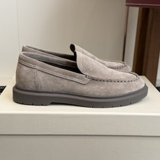 代购级Brunello Cucinelli 26ss 秋冬新款复古乐福鞋‼BC是意大利知名品牌,极简主义 代购级Brunello Cucinelli 26ss 秋冬新款复古乐福鞋‼BC是意大利知名品牌,极简主义