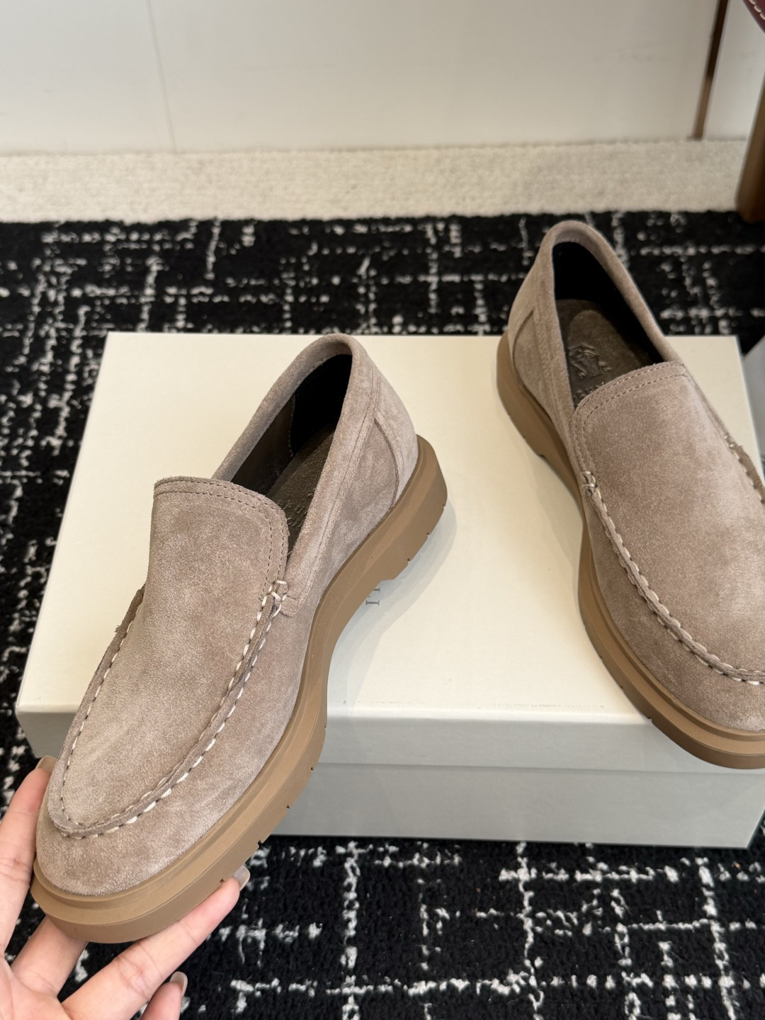 代购级Brunello Cucinelli 26ss 秋冬新款复古乐福鞋‼BC是意大利知名品牌，极简主义