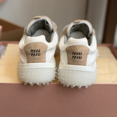代购级Miu Miu26ss夏季新款拼接德训运动鞋自带复古松弛休闲氛围感的拼接德训,利落简约的低帮鞋型, 代购级Miu Miu26ss夏季新款拼接德训运动鞋自带复古松弛休闲氛围感的拼接德训,利落简约的低帮鞋型,