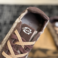 东莞代购级COACH 蔻驰经典SOFT情侣款休闲运动鞋这款是COACH推出的Soft Sneaker经典 东莞代购级COACH 蔻驰经典SOFT情侣款休闲运动鞋这款是COACH推出的Soft Sneaker经典