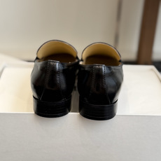 代购级PHOEBE PHILO 25ss独家发售 方头 单鞋整体羊反绒 的质感简直不要太爱!不同于漆皮的 代购级PHOEBE PHILO 25ss独家发售 方头 单鞋整体羊反绒 的质感简直不要太爱!不同于漆皮的