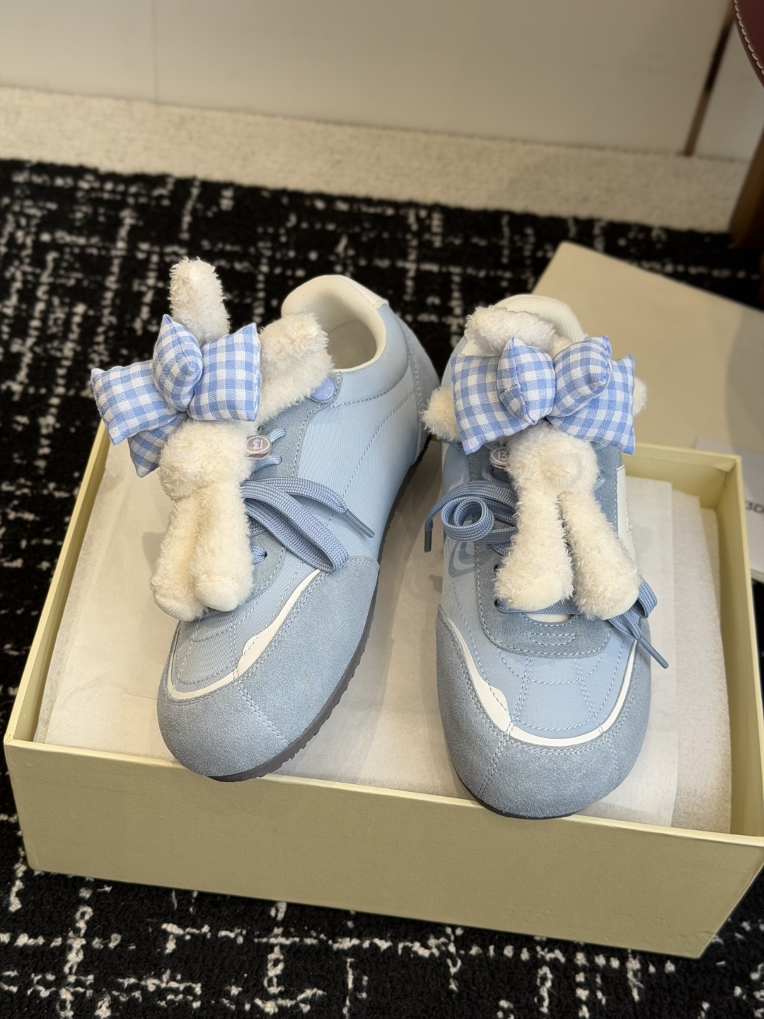 代购级小众品牌13DEMARZO 26ss新款 立体玩偶 溶解鞋 休闲鞋立体小熊玩偶溶解鞋 这双鞋采用独