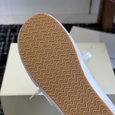 代购级小众品牌13DEMARZO 26ss新款 立体玩偶 溶解鞋 休闲鞋立体小熊玩偶溶解鞋 这双鞋采用独 代购级小众品牌13DEMARZO 26ss新款 立体玩偶 溶解鞋 休闲鞋立体小熊玩偶溶解鞋 这双鞋采用独