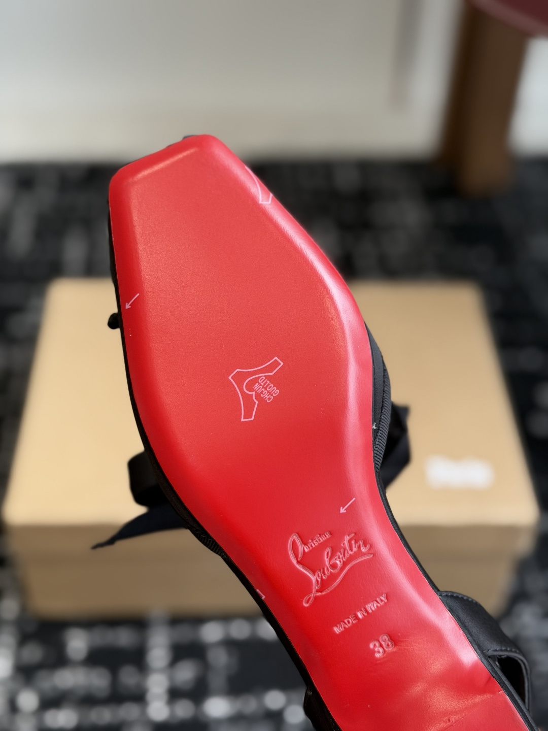 代购级Christian Louboutin 春夏新款时装走秀芭蕾蝴蝶结高跟单鞋 CL红底永远的YYDS
