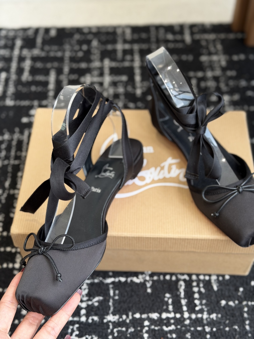 代购级Christian Louboutin 春夏新款时装走秀芭蕾蝴蝶结高跟单鞋 CL红底永远的YYDS