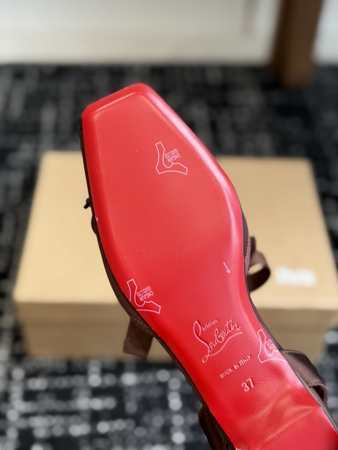 代购级Christian Louboutin 春夏新款时装走秀芭蕾蝴蝶结高跟单鞋 CL红底永远的YYDS