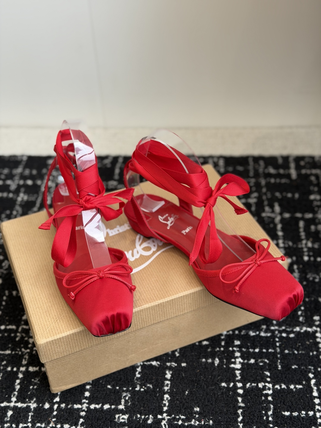 代购级Christian Louboutin 春夏新款时装走秀芭蕾蝴蝶结高跟单鞋 CL红底永远的YYDS