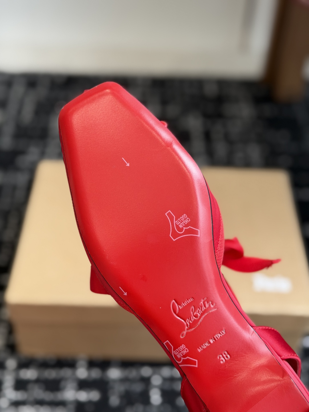 代购级Christian Louboutin 春夏新款时装走秀芭蕾蝴蝶结高跟单鞋 CL红底永远的YYDS