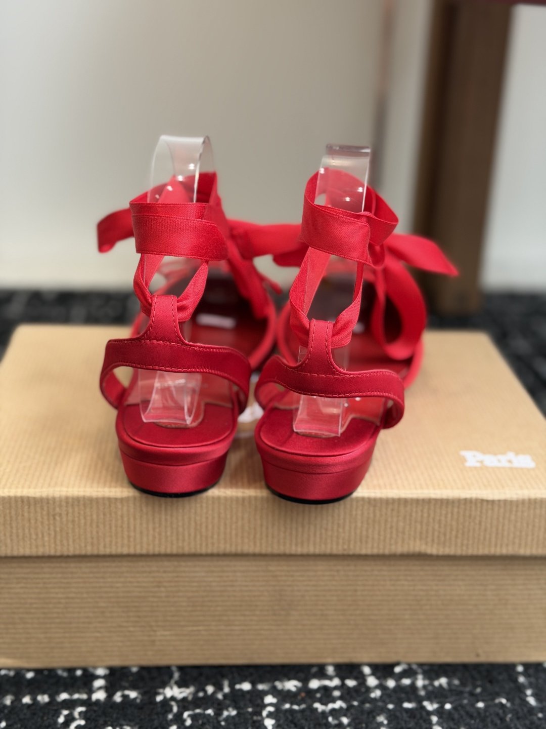 代购级Christian Louboutin 春夏新款时装走秀芭蕾蝴蝶结高跟单鞋 CL红底永远的YYDS