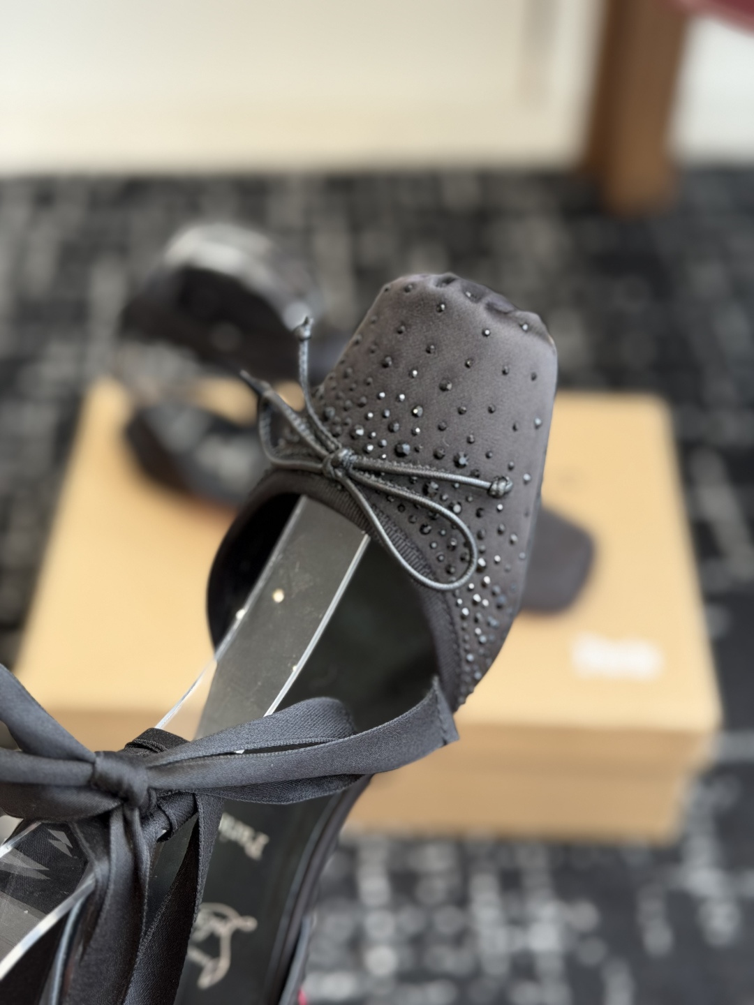 代购级Christian Louboutin 春夏新款时装走秀芭蕾蝴蝶结高跟单鞋 CL红底永远的YYDS