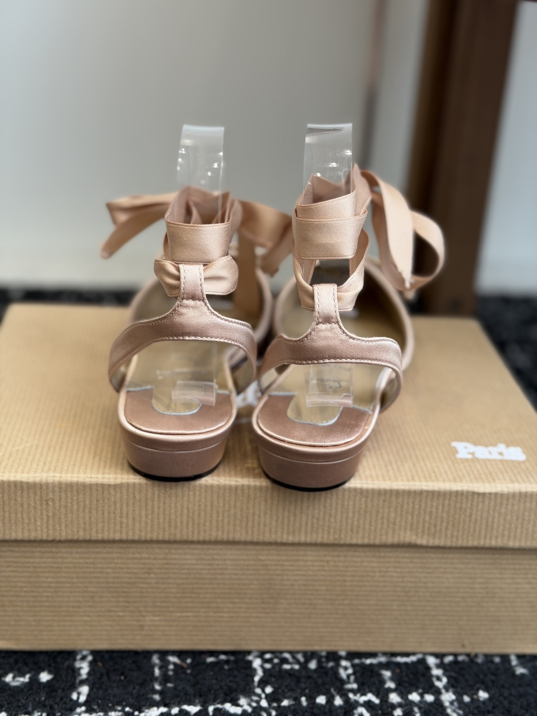 代购级Christian Louboutin 春夏新款时装走秀芭蕾蝴蝶结高跟单鞋 CL红底永远的YYDS