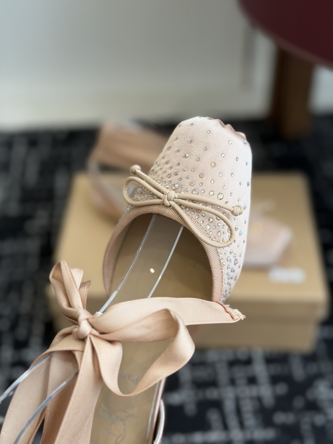 代购级Christian Louboutin 春夏新款时装走秀芭蕾蝴蝶结高跟单鞋 CL红底永远的YYDS
