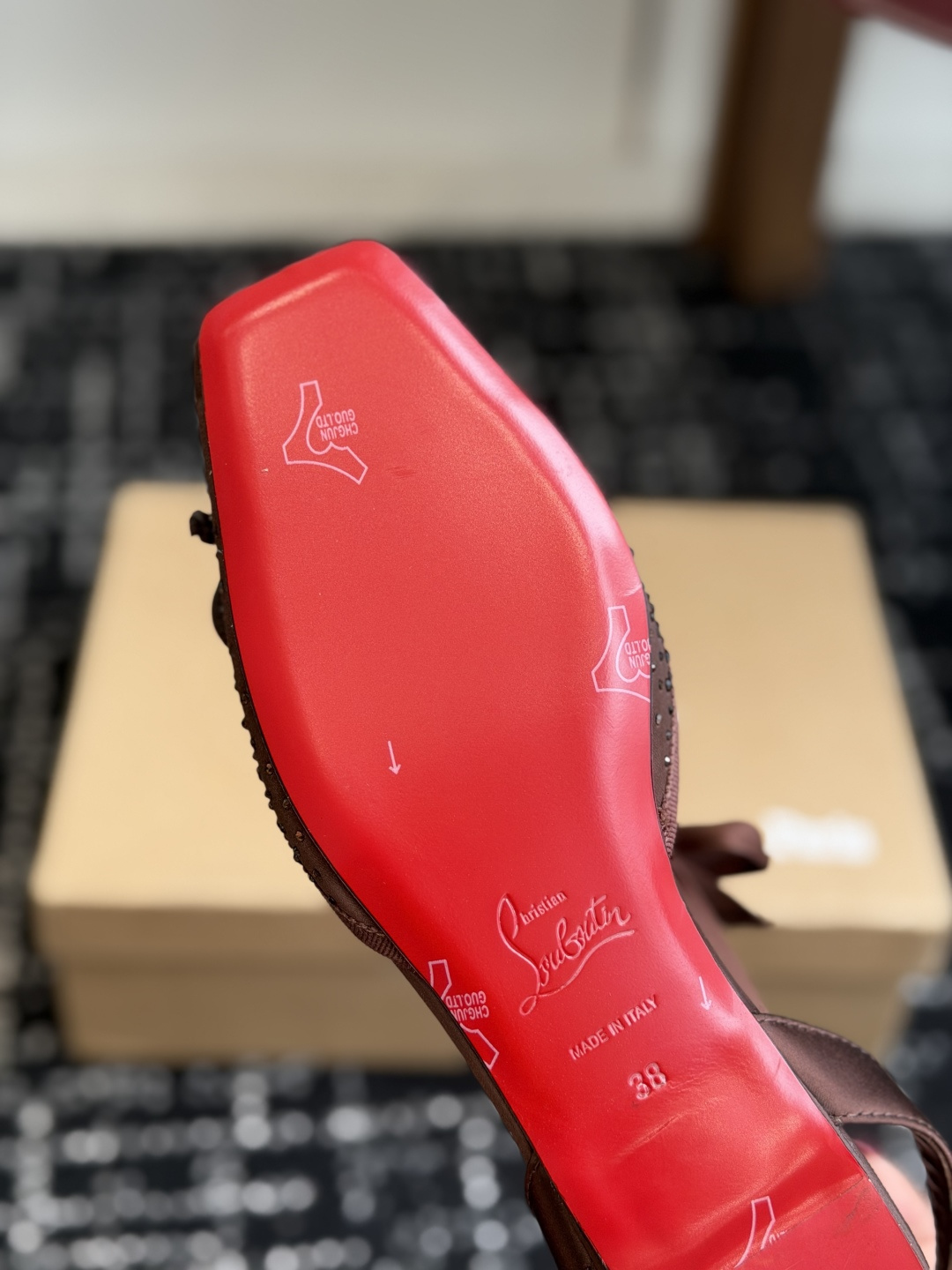代购级Christian Louboutin 春夏新款时装走秀芭蕾蝴蝶结高跟单鞋 CL红底永远的YYDS