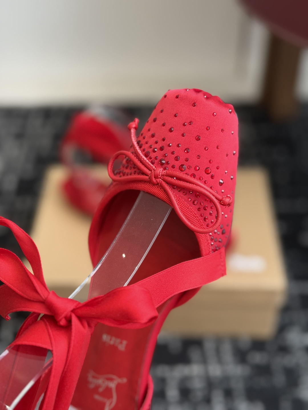 代购级Christian Louboutin 春夏新款时装走秀芭蕾蝴蝶结高跟单鞋 CL红底永远的YYDS