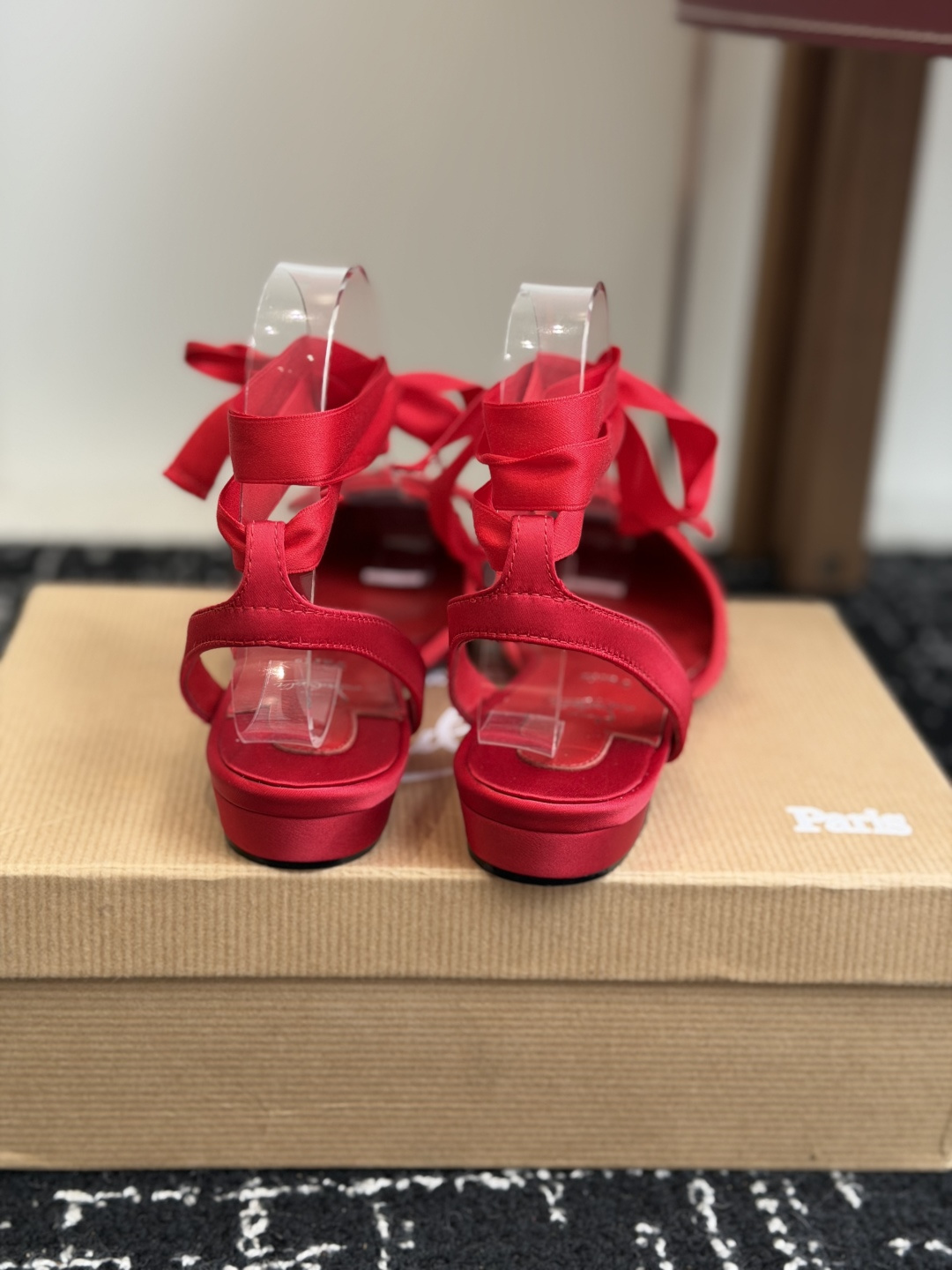 代购级Christian Louboutin 春夏新款时装走秀芭蕾蝴蝶结高跟单鞋 CL红底永远的YYDS