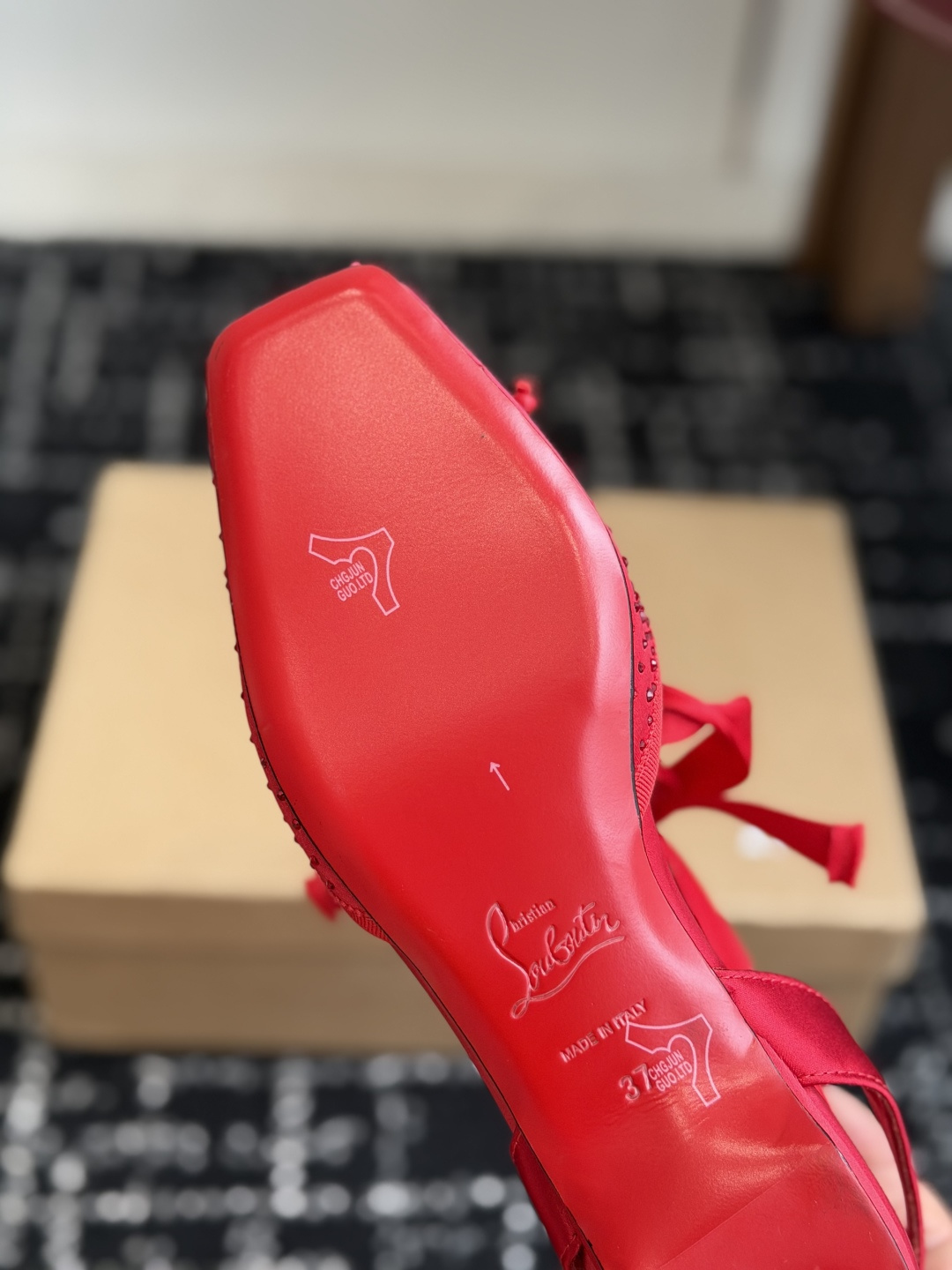 代购级Christian Louboutin 春夏新款时装走秀芭蕾蝴蝶结高跟单鞋 CL红底永远的YYDS