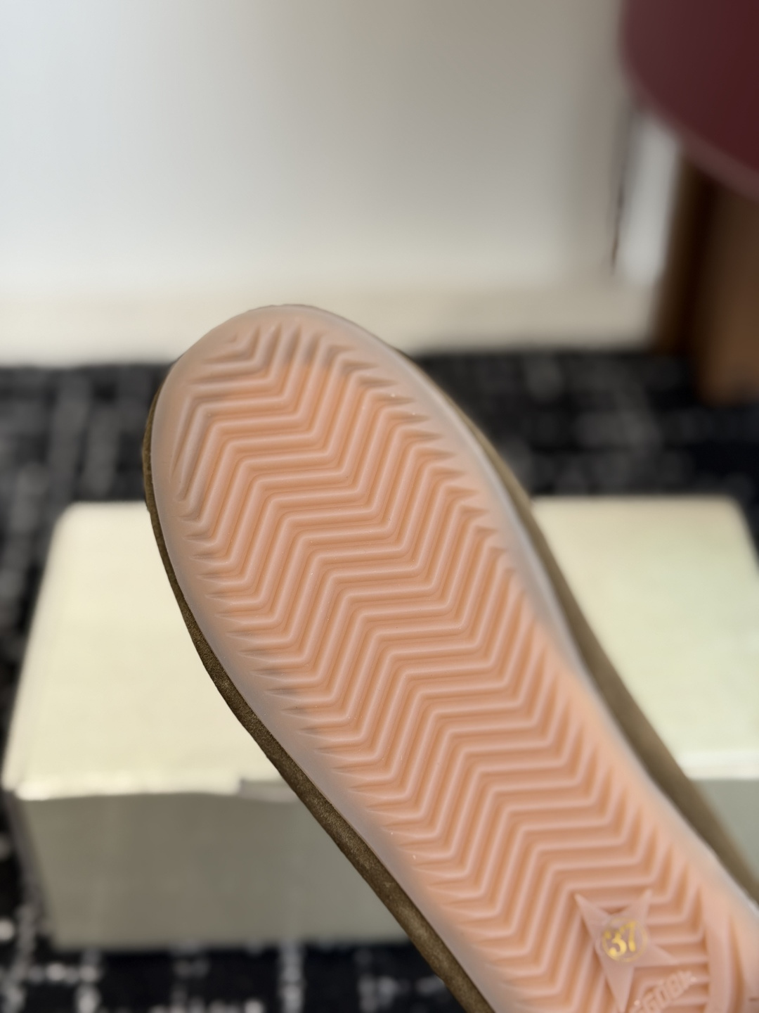代购级𝐆𝐨𝐥𝐝𝐞𝐧𝐆𝐨𝐨𝐬𝐞新品｜懒人一脚蹬小船鞋GGDB全新Tierra 系列灵感源自威尼斯贡多拉拖鞋
