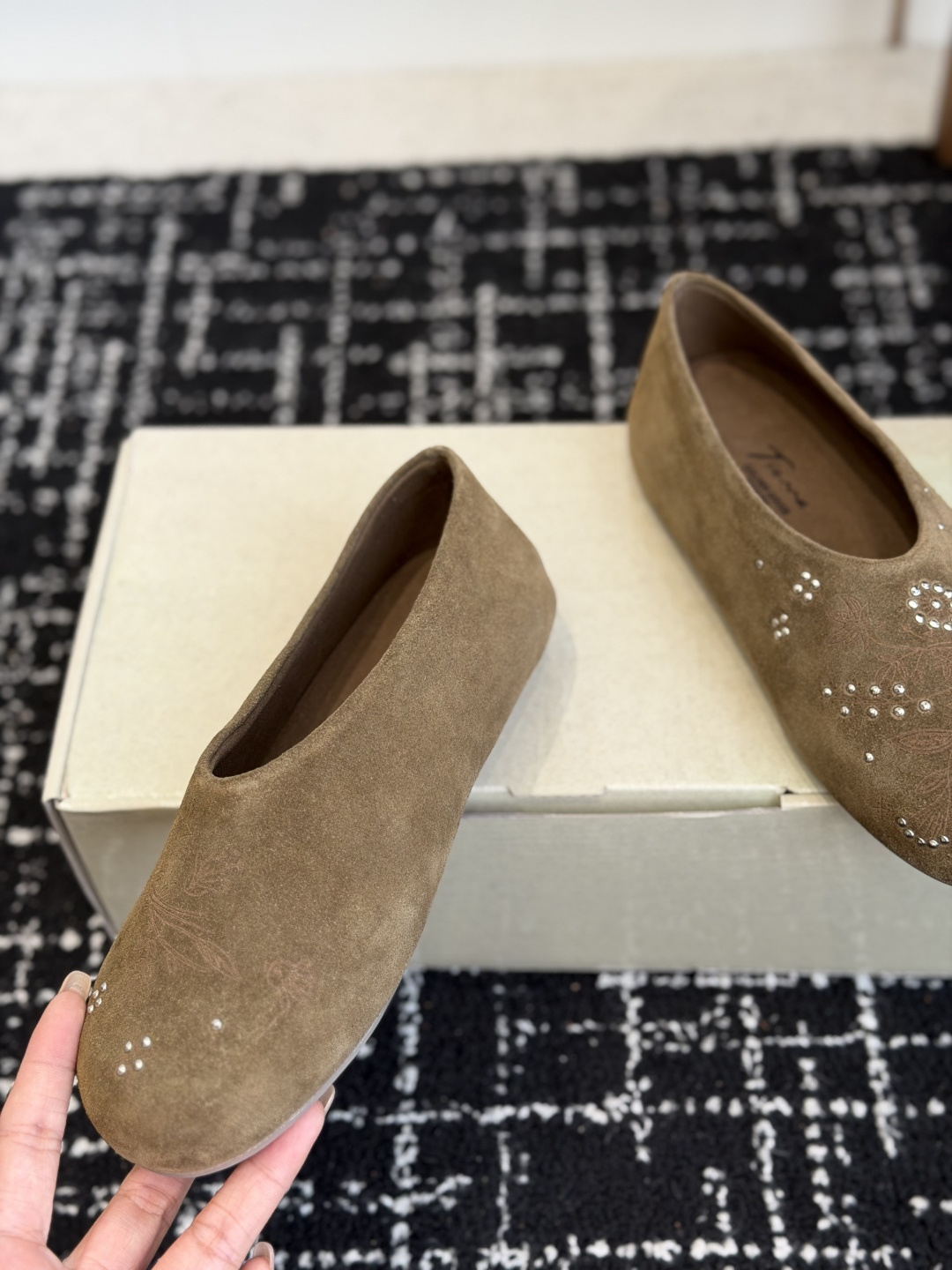 代购级𝐆𝐨𝐥𝐝𝐞𝐧𝐆𝐨𝐨𝐬𝐞新品｜懒人一脚蹬小船鞋GGDB全新Tierra 系列灵感源自威尼斯贡多拉拖鞋