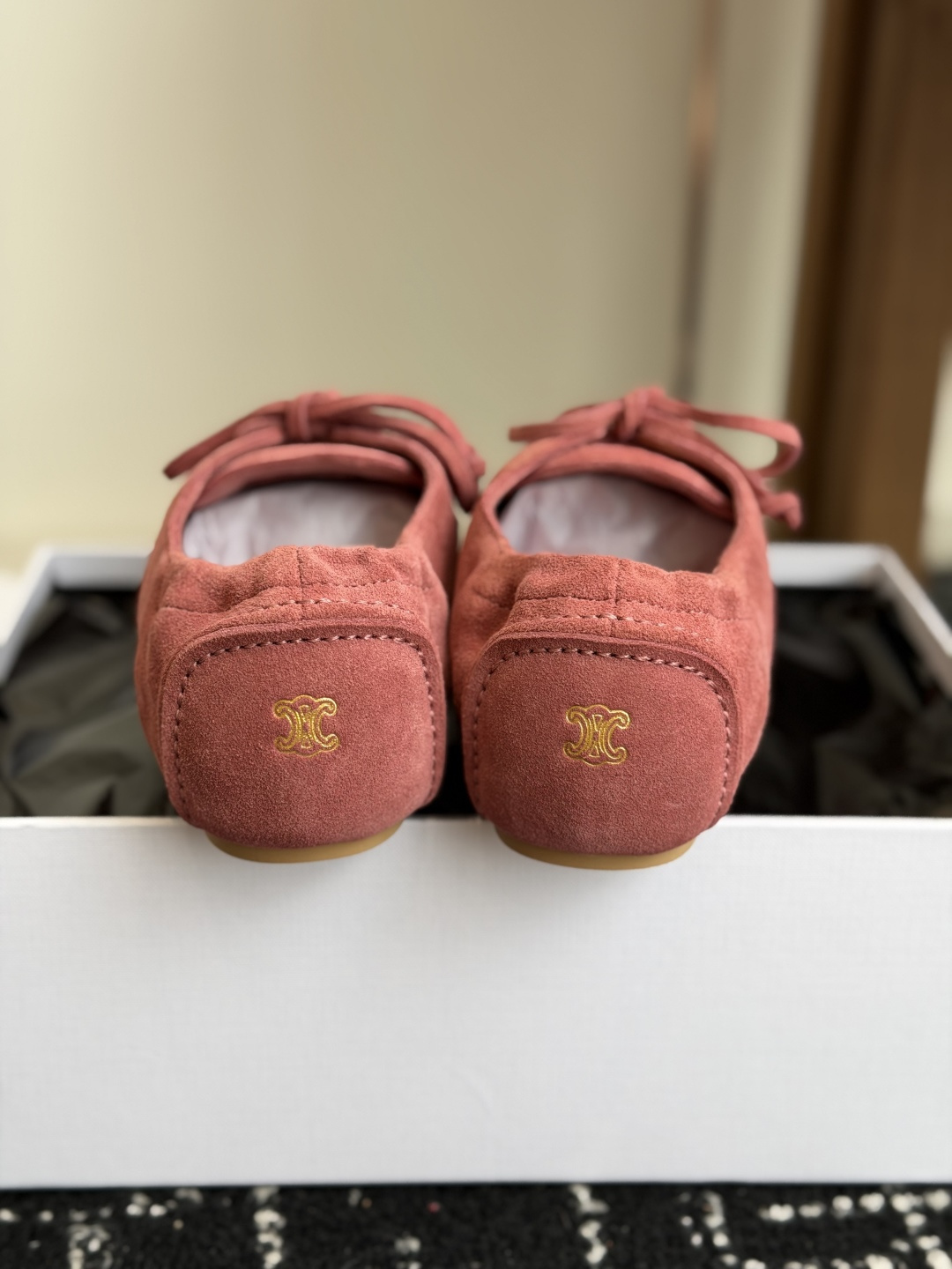 代购级CELINE新色太懂少女心！每一双都甜到心巴上姐妹们！CELINE这波新款ALAN帆布鞋真的杀疯了