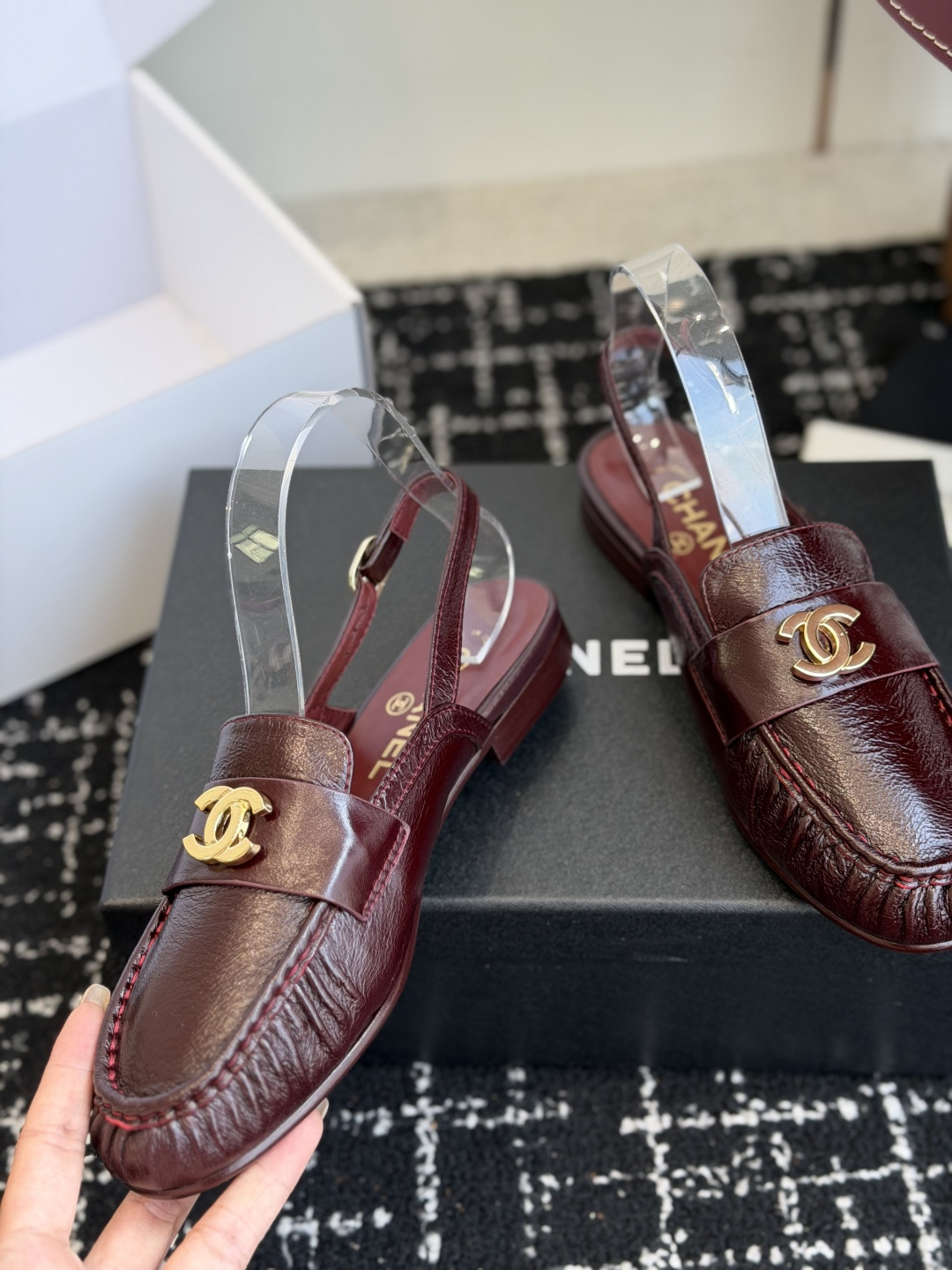 代购级Chanel 26ss 小香 新款 半拖 凉鞋鞋春夏香家必备爆款女神系列，拥有香家特色优雅名媛气质