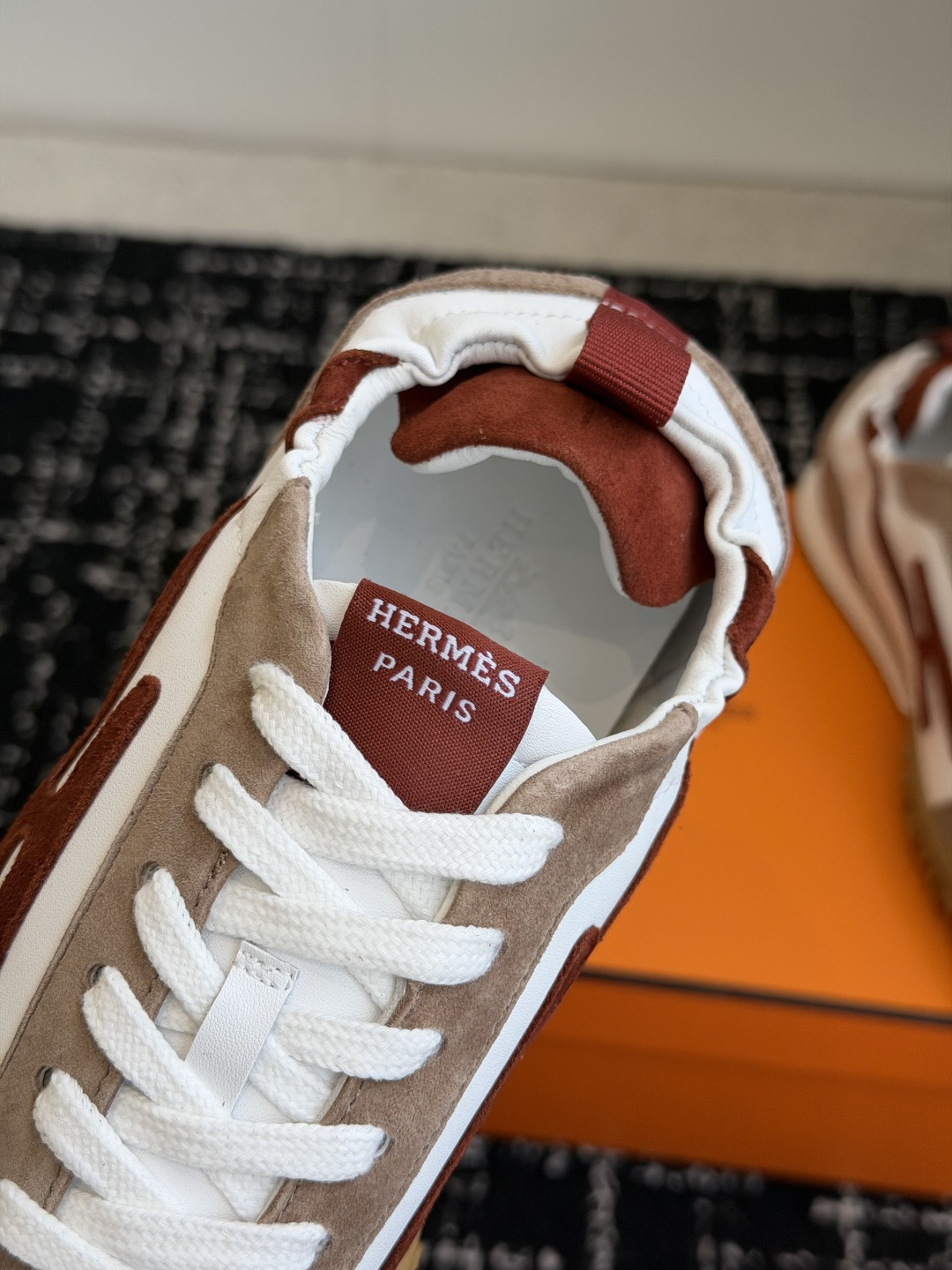 代购级情侣款Hermes26ss爱马仕的jet系列麂皮运动鞋，情侣款 简直就是一年四季日常通勤、休闲时光