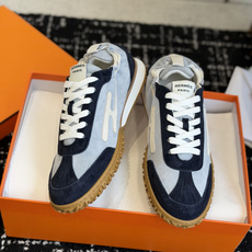 代购级情侣款Hermes26ss爱马仕的jet系列麂皮运动鞋,情侣款 简直就是一年四季日常通勤、休闲时光 代购级情侣款Hermes26ss爱马仕的jet系列麂皮运动鞋,情侣款 简直就是一年四季日常通勤、休闲时光
