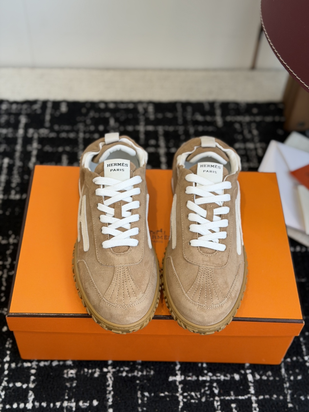 代购级情侣款Hermes26ss爱马仕的jet系列麂皮运动鞋，情侣款 简直就是一年四季日常通勤、休闲时光