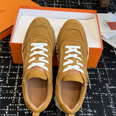 Hermes 情侣款 休闲鞋 爱马仕作为奢侈品牌中的巨头,所出的单品一直备受大家欢迎!男士+10今天这款 Hermes 情侣款 休闲鞋 爱马仕作为奢侈品牌中的巨头,所出的单品一直备受大家欢迎!男士+10今天这款