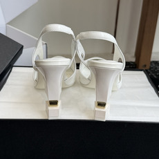 代购级 26ss 春夏新款Chanel小香尖头高跟鞋 上脚百搭超显瘦,真的超级爱了,姐妹们一定要买它! 鞋面:进口羊皮/ 代购级 26ss 春夏新款Chanel小香尖头高跟鞋 上脚百搭超显瘦,真的超级爱了,姐妹们一定要买它! 鞋面:进口羊皮/