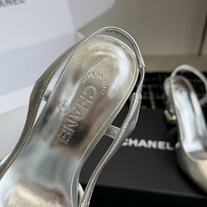代购级 26ss 春夏新款Chanel小香尖头高跟鞋 上脚百搭超显瘦,真的超级爱了,姐妹们一定要买它! 鞋面:进口羊皮/ 代购级 26ss 春夏新款Chanel小香尖头高跟鞋 上脚百搭超显瘦,真的超级爱了,姐妹们一定要买它! 鞋面:进口羊皮/
