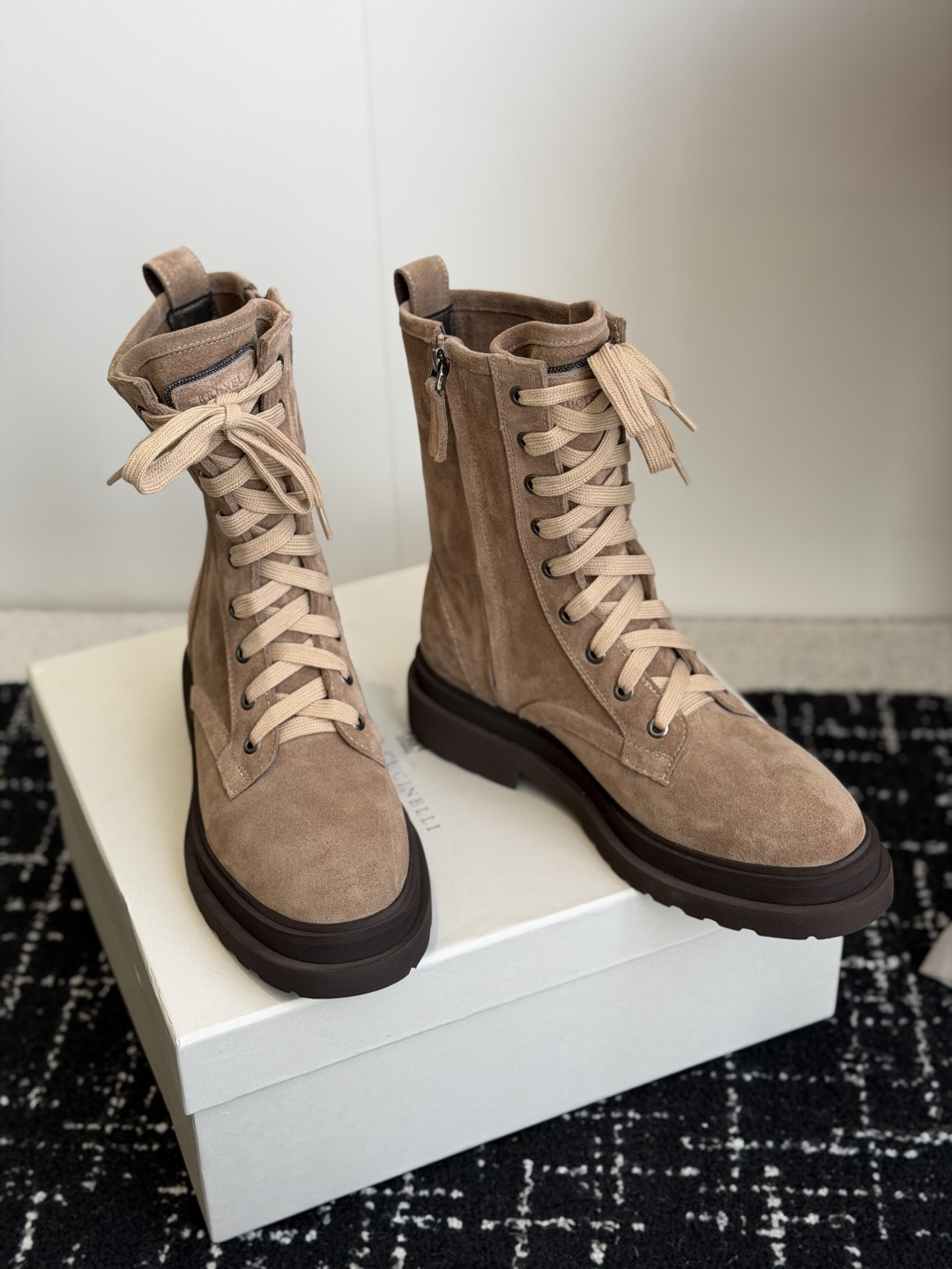 代购级 Brunello Cucineli ss26new arrival~ 布鲁内诺库奇内利|秋冬新款马丁靴 上脚帅气 代购级 Brunello Cucineli ss26new arrival~ 布鲁内诺库奇内利|秋冬新款马丁靴 上脚帅气