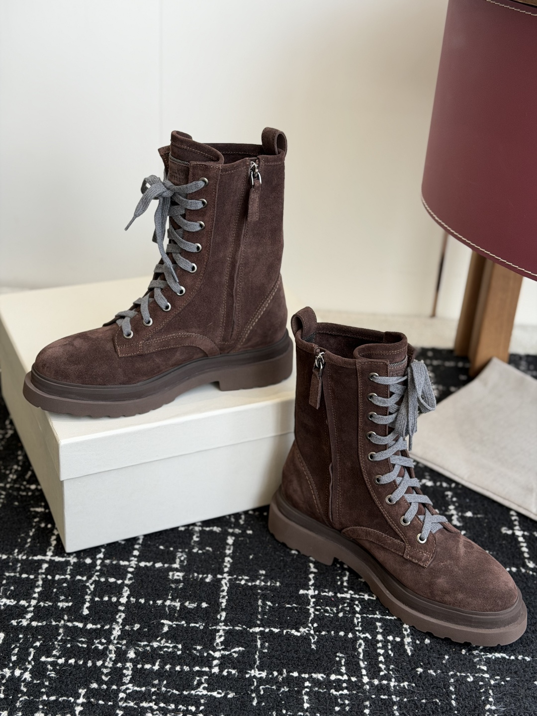 代购级 Brunello Cucineli ss26new arrival~ 布鲁内诺库奇内利|秋冬新款马丁靴 上脚帅气 代购级 Brunello Cucineli ss26new arrival~ 布鲁内诺库奇内利|秋冬新款马丁靴 上脚帅气