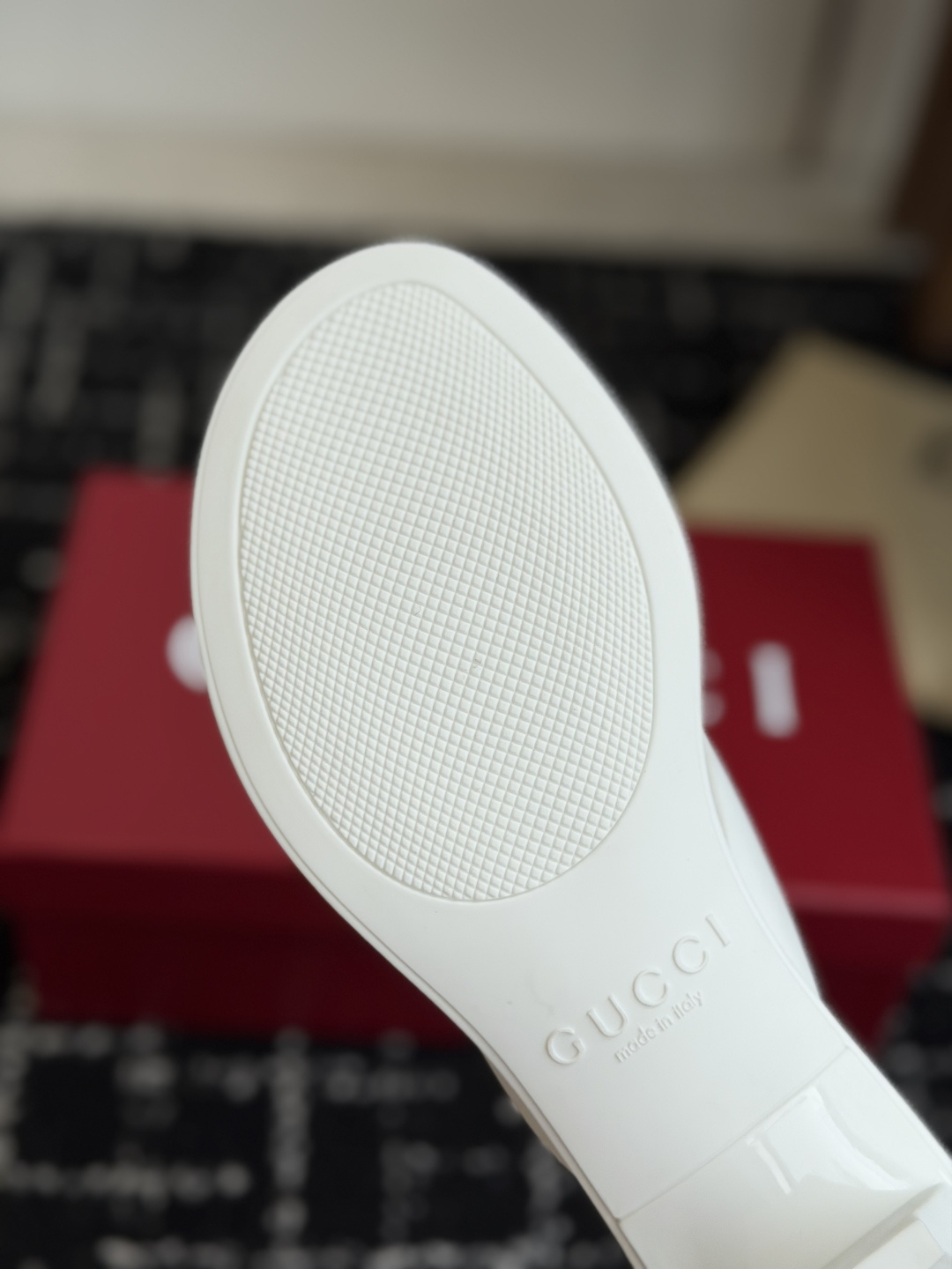 代购级 Gucci 26ss 古驰 最新款沙滩凉拖鞋人字拖 原版开模双G LOGO 原版开模一致 鞋面：原版进口TPU 