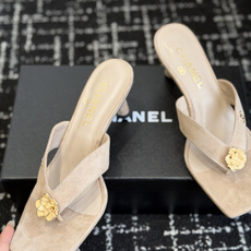 代购级 Chanel26ss夏季新款山茶花方头夹趾高跟凉拖 自带轻奢温柔氛围感的山茶花方头夹趾高跟凉拖系列,利落的夹趾人 代购级 Chanel26ss夏季新款山茶花方头夹趾高跟凉拖 自带轻奢温柔氛围感的山茶花方头夹趾高跟凉拖系列,利落的夹趾人
