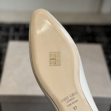 代购级 Jimmy Choo 26ss单鞋 同步专柜 主打精致 舒适度休闲 甜美 无解风都轻松满足 bling 代购级 Jimmy Choo 26ss单鞋 同步专柜 主打精致 舒适度休闲 甜美 无解风都轻松满足 bling