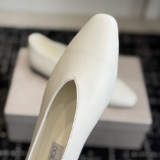 代购级 Jimmy Choo 26ss单鞋 同步专柜 主打精致 舒适度休闲 甜美 无解风都轻松满足 bling 代购级 Jimmy Choo 26ss单鞋 同步专柜 主打精致 舒适度休闲 甜美 无解风都轻松满足 bling