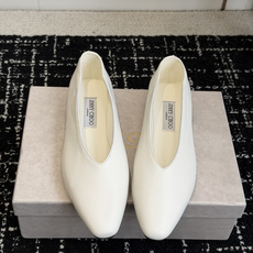 代购级 Jimmy Choo 26ss单鞋 同步专柜 主打精致 舒适度休闲 甜美 无解风都轻松满足 bling 代购级 Jimmy Choo 26ss单鞋 同步专柜 主打精致 舒适度休闲 甜美 无解风都轻松满足 bling