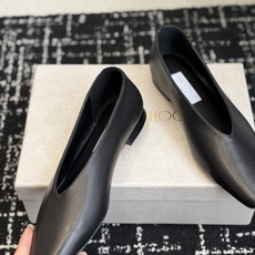 代购级 Jimmy Choo 26ss单鞋 同步专柜 主打精致 舒适度休闲 甜美 无解风都轻松满足 bling 代购级 Jimmy Choo 26ss单鞋 同步专柜 主打精致 舒适度休闲 甜美 无解风都轻松满足 bling