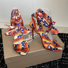 代购级 Christian Louboutin 春夏新款时装走秀芭蕾蝴蝶结高跟单鞋 CL红底永远的YYDS 𝐶ℎ𝑟𝑖𝑠 代购级 Christian Louboutin 春夏新款时装走秀芭蕾蝴蝶结高跟单鞋 CL红底永远的YYDS 𝐶ℎ𝑟𝑖𝑠