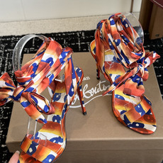 代购级 Christian Louboutin 春夏新款时装走秀芭蕾蝴蝶结高跟单鞋 CL红底永远的YYDS 𝐶ℎ𝑟𝑖𝑠 代购级 Christian Louboutin 春夏新款时装走秀芭蕾蝴蝶结高跟单鞋 CL红底永远的YYDS 𝐶ℎ𝑟𝑖𝑠