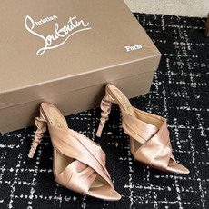 代购级 Christian Louboutin 春夏新款时装走秀芭蕾蝴蝶结高跟凉拖 CL红底永远的YYDS 𝐶ℎ𝑟𝑖𝑠𝑡 代购级 Christian Louboutin 春夏新款时装走秀芭蕾蝴蝶结高跟凉拖 CL红底永远的YYDS 𝐶ℎ𝑟𝑖𝑠𝑡